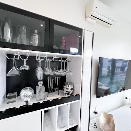 Luxury 2 Bedroom Apartment With Cocktail Bar And Espresso Machine Auckland Exterior photo